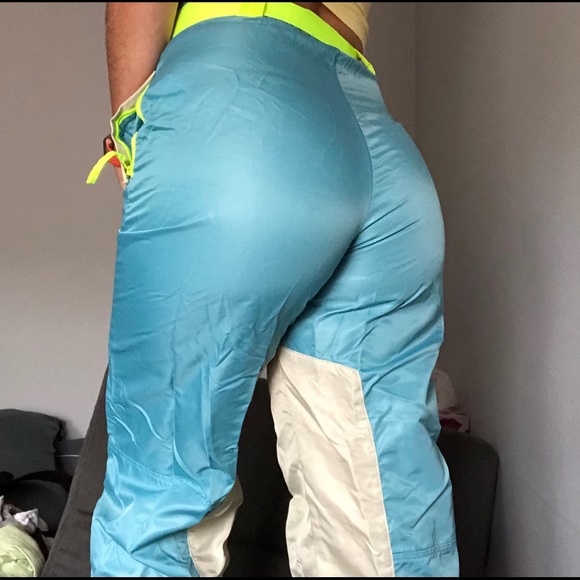 Highwaisted Urban outfitters pants - Picture 2 of 4